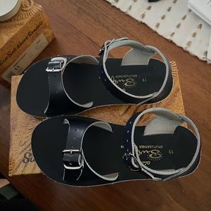 EUC Navy Saltwater Surfer Sandals Navy Toddler 11